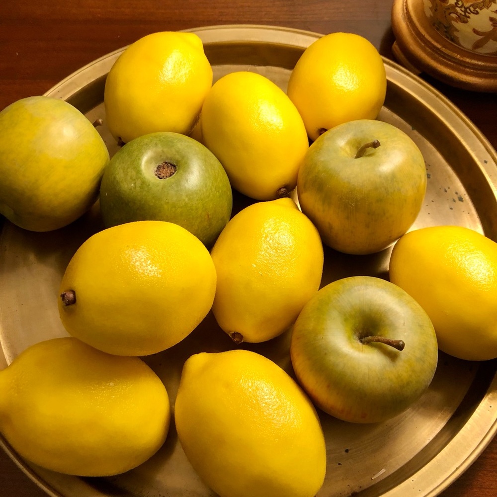 Set of 12 realistic faux artificial fruit. So REAL!lemons and apples decor.